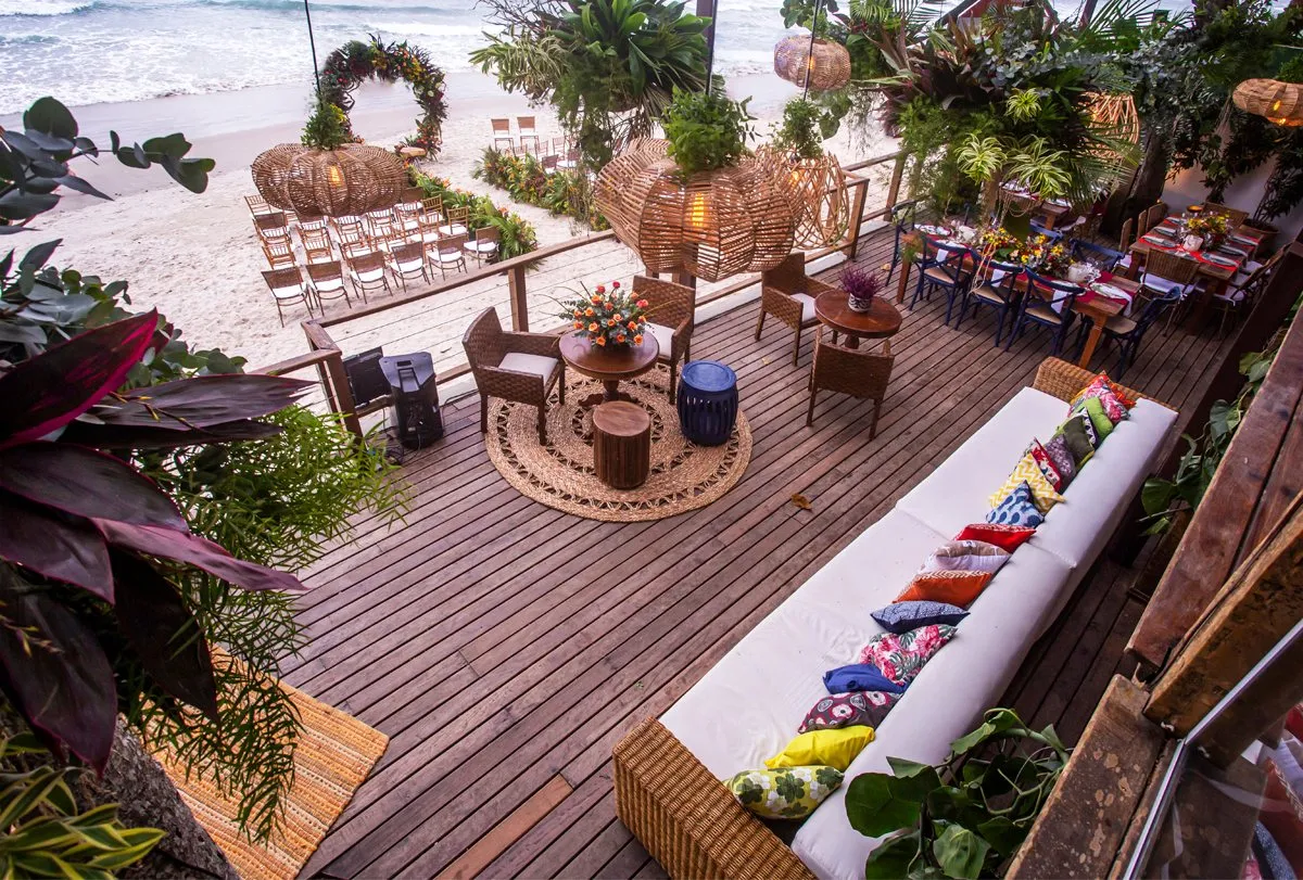 Vista do deck e da praia